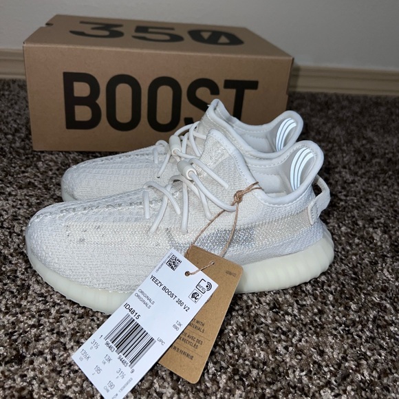 SOLD Yeezy Boost 350 V2 BNWT Bone - Picture 7 of 11